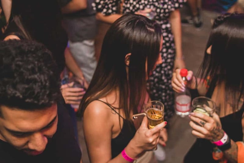 Tbilisi: Nightlife Highlights Tour with Welcome Drinks - Dedaena Park and the late-night stops
