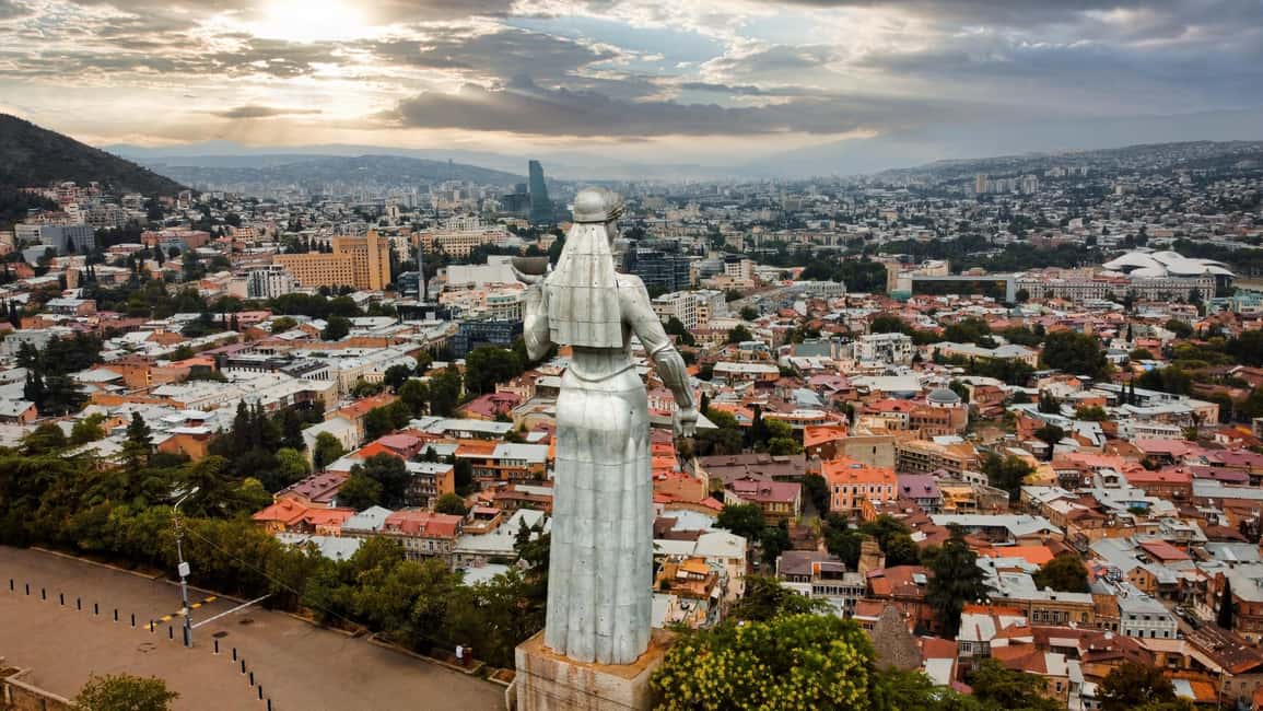 Tbilisi: Old and New City Guided Tour with 2 Cable Car Rides - Why this short Tbilisi tour works so well