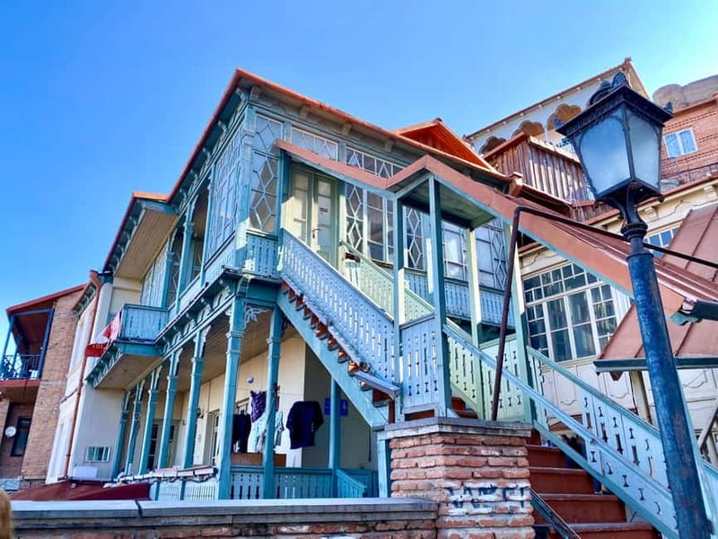 Tbilisi old town (Sololaki) 4 hours private walking tour - Starting at Liberty Square