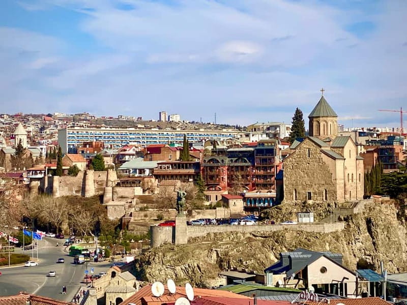 Tbilisi old town (Sololaki) 4 hours private walking tour - Sioni Cathedral and the first look at the river