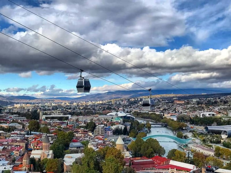 Tbilisi: Old Town Walking Tour - Must-See Attractions - Key points at a glance