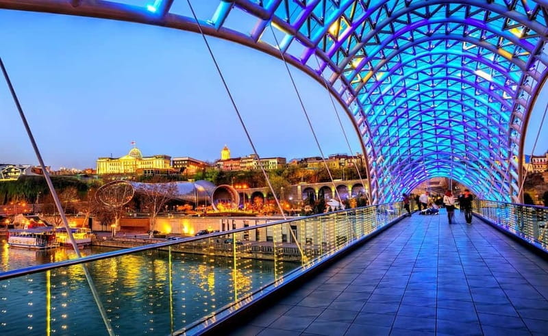 Tbilisi: Private Old City Walking Tour with Wine Tasting - Starting beside King Vakhtang Gorgasali