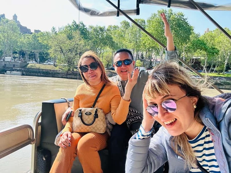 Tbilisi: River Sightseeing Boat Ride with Welcome Drink - A closer look at the route and its limits