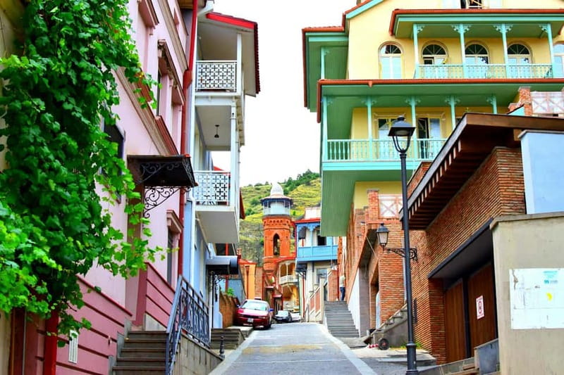 Tbilisi: Sightseeing Tour, Wine or Beer Tasting, & Cable Car - Markets, avenues, and the city after dark