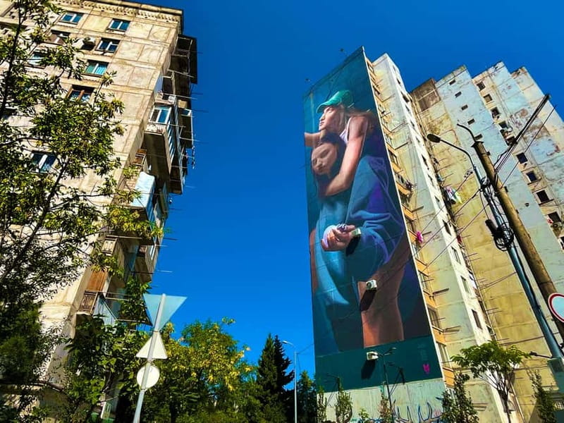 Tbilisi: Soviet Suburbs and Murals Exhibition Guided Tour - Leaving the center for Soviet-era apartment blocks