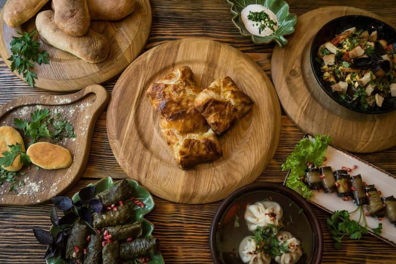 Tbilisi: Street Food & Sightseeing Tour with Local Markets - A modern food hall and newer Tbilisi