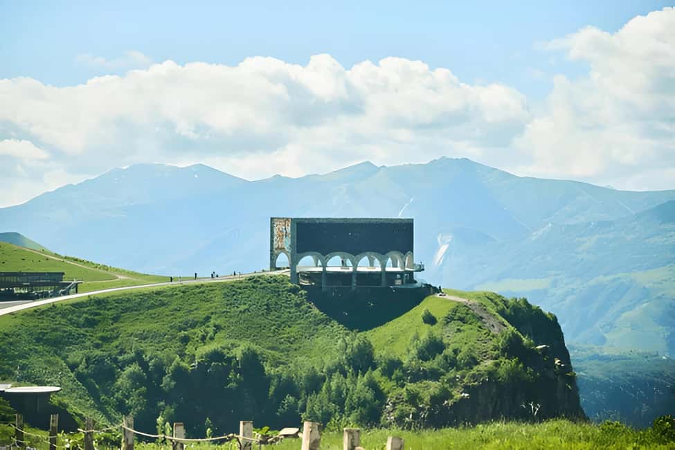 Tbilisi to Kazbegi Gudauri Ananuri Zhinvali Group GuidedTour - Gudauri opens up the high mountain views