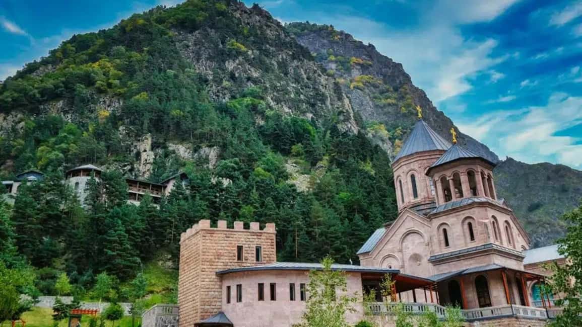 Tbilisi to Kazbegi Gudauri Ananuri Zhinvali Group GuidedTour - The schedule is efficient, but not leisurely