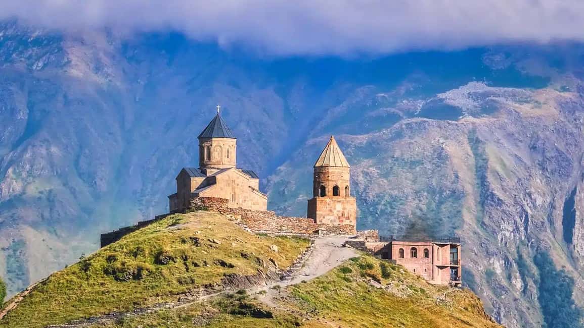 Tbilisi to Kazbegi Gudauri Ananuri Zhinvali Group GuidedTour - Zhinvali Reservoir begins the scenic drive