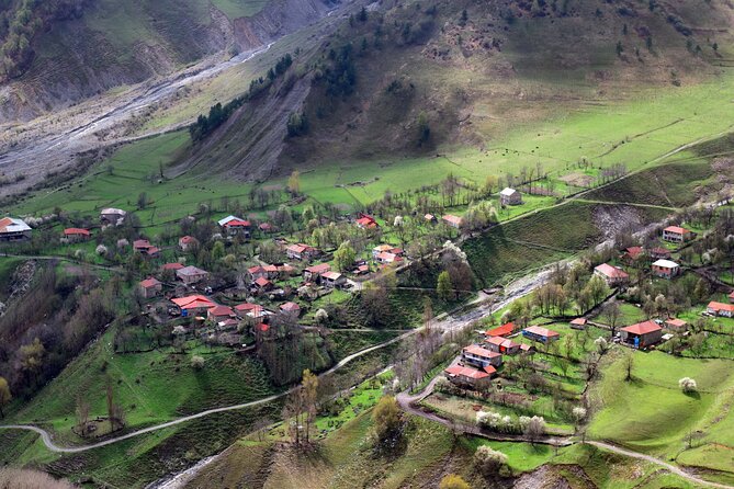 Tbilisi to Kazbegi, Gudauri, and Ananuri Day Tour - What this Tbilisi to Kazbegi day covers