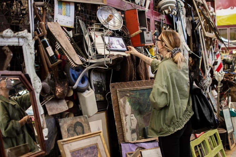 Tbilisi: Vintage Stores and Cafes Walking Tour with Coffee - Coffee, chocolate, and Cafe Gallery