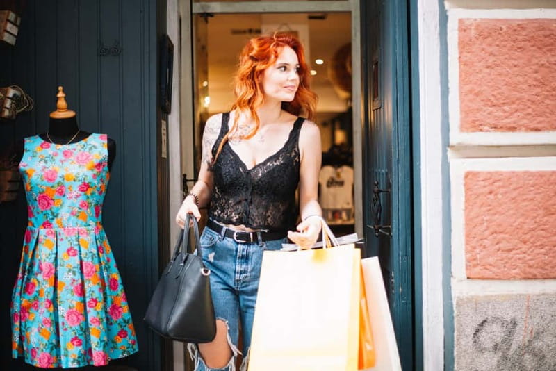 Tbilisi: Vintage Stores and Cafes Walking Tour with Coffee - Rustaveli Avenue’s theaters and museums