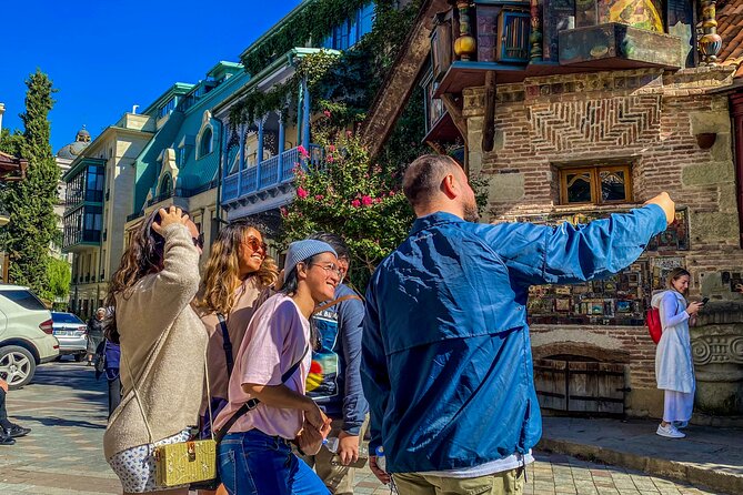 Tbilisi Walking Tour Including Cable Car and Traditional Bakery - Vakhtang Gorgasali and Europe Square