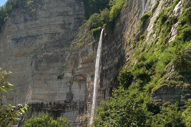 The Best of Georgia 7 Days Private Jeep Tour from Tbilisi - Day 2: Fortress walls and the caves of Vardzia