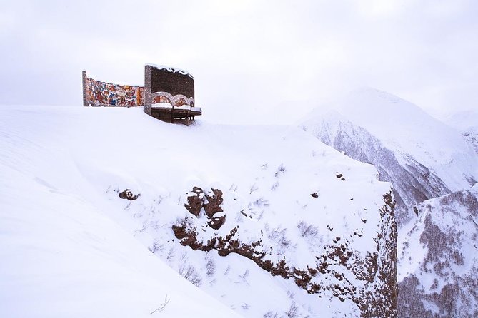 Transfer from airport to Gudauri with 2 stops - Key points to know before booking