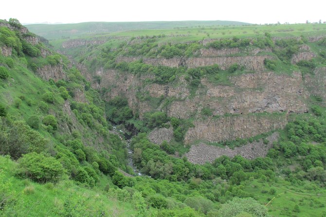 Trip to The Diamond Bridge and Dashbashi Canyon - Azeula Fortress near Kojori