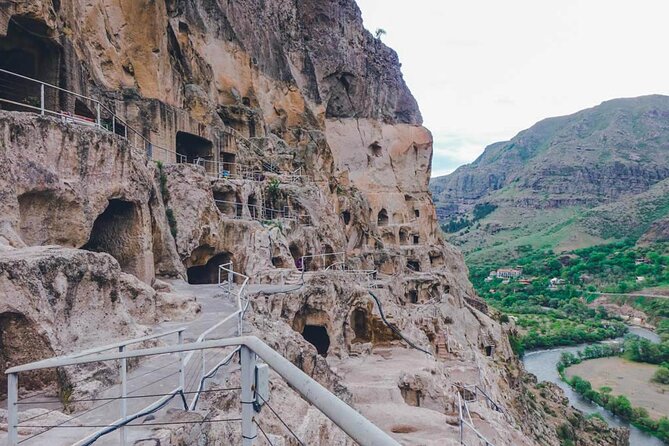 Vardzia, Rabati, and Borjomi Ancient Georgia Group Tour - Rabati Castle and its mix of faiths