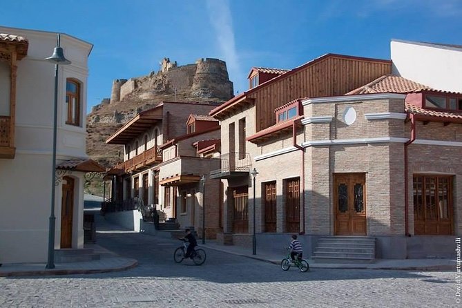 Visit Mtskheta Gori and Uplistsikhe from Tbilisi - Lunch and the road toward Uplistsikhe