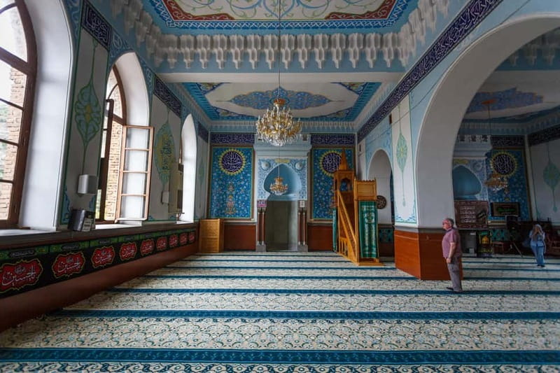 Walking Tour in Old Tbilisi - Group Tour - What the $14 price really buys you
